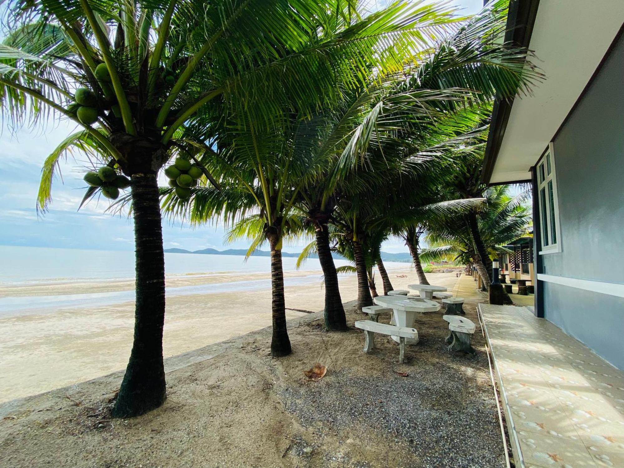 Baan Faa Talaychan Resort Chao Lao Beach Exterior photo